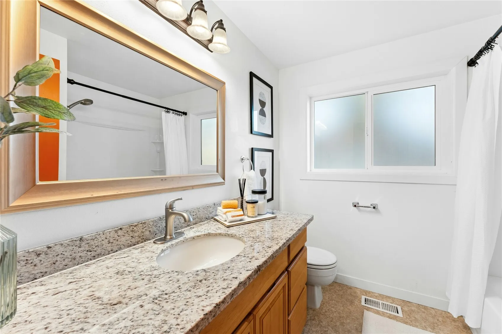 10004 Beacon Avenue , Seattle, WA 98178