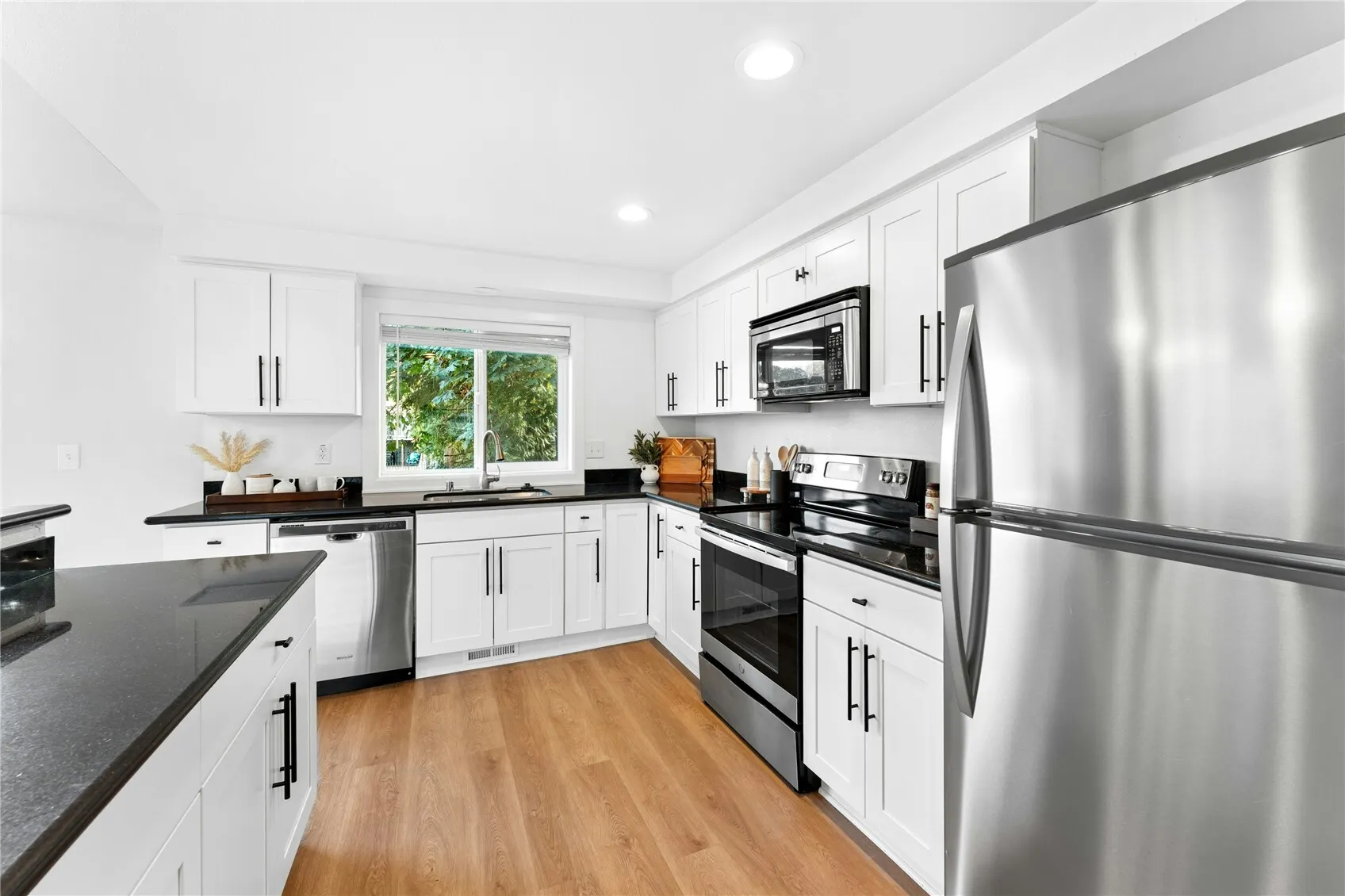 10004 Beacon Avenue , Seattle, WA 98178