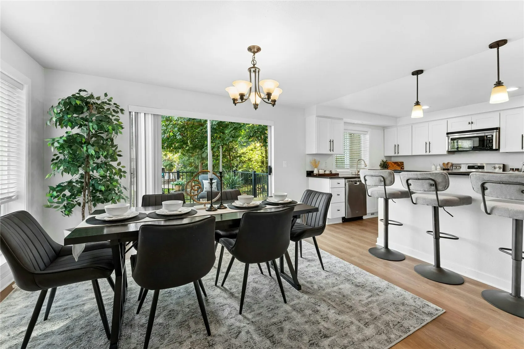 10004 Beacon Avenue , Seattle, WA 98178
