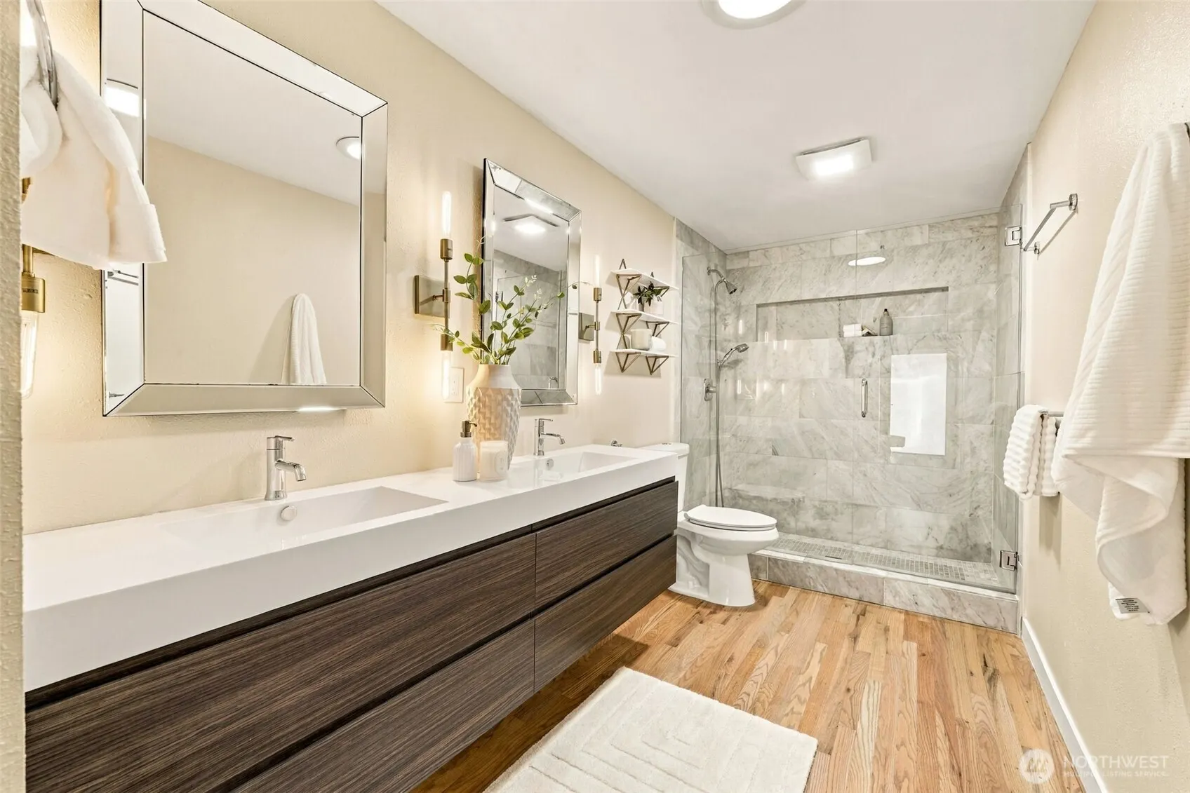 609 109th Avenue SE, Bellevue, WA 98004-6339