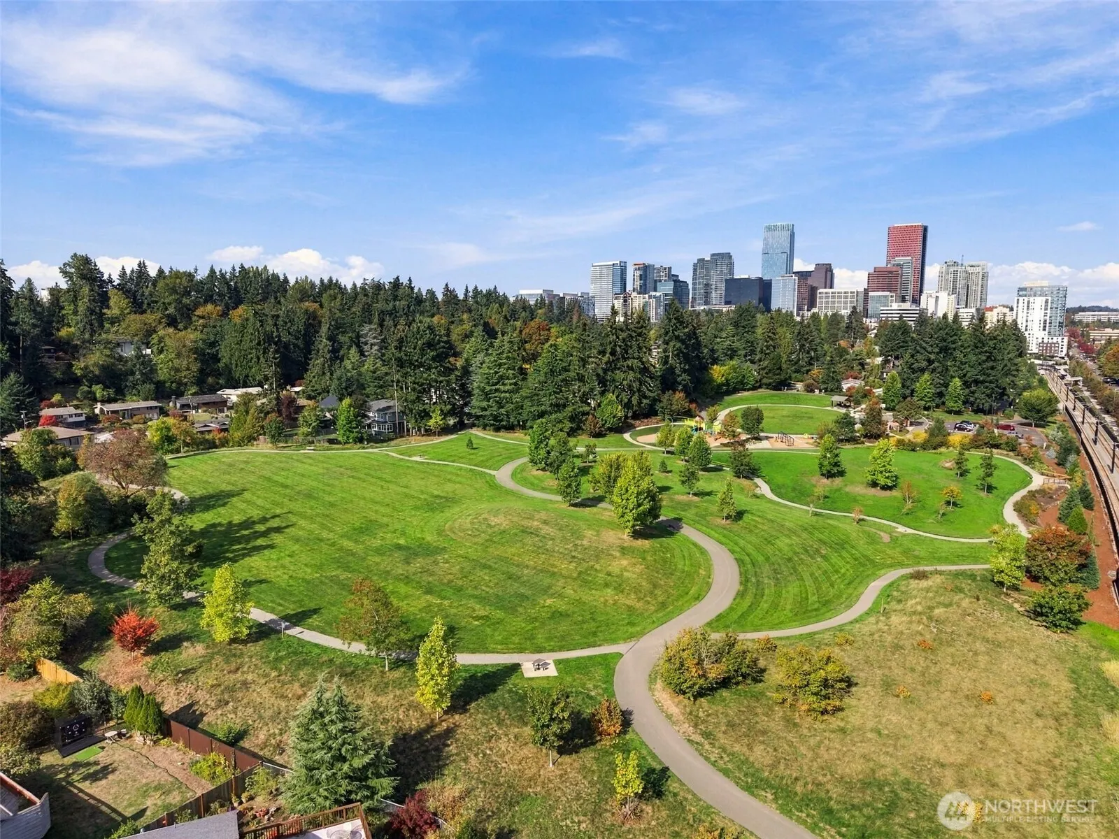 609 109th Avenue SE, Bellevue, WA 98004-6339