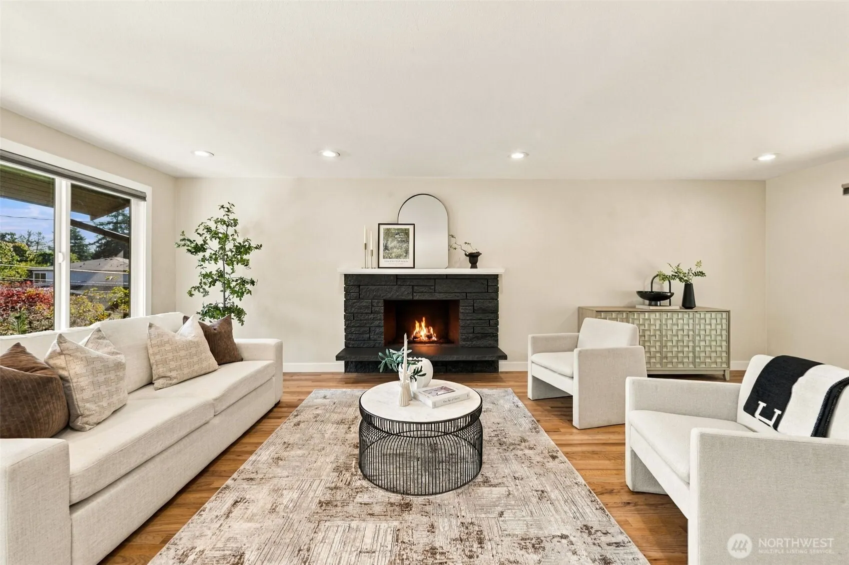 609 109th Avenue SE, Bellevue, WA 98004-6339
