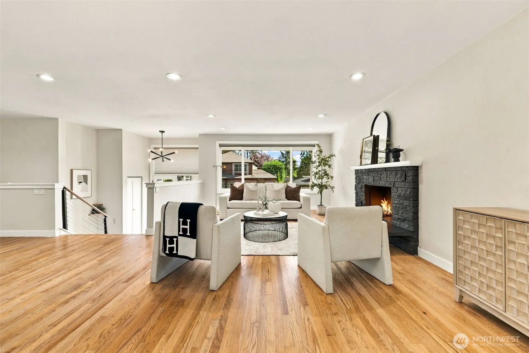 609 109th Avenue SE, Bellevue, WA 98004-6339