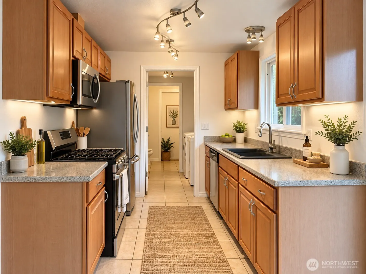 8916 NE 141st Street , Kirkland, WA 98034