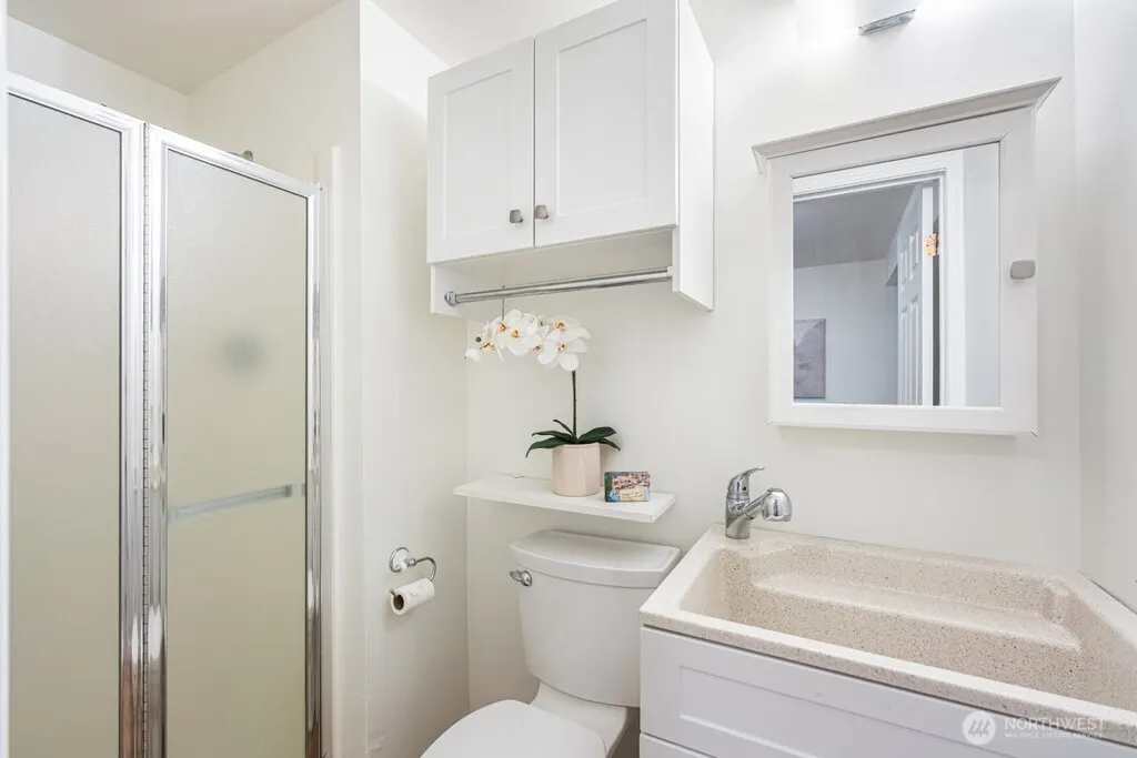 16817 NE 91st Street , Redmond, WA 98052