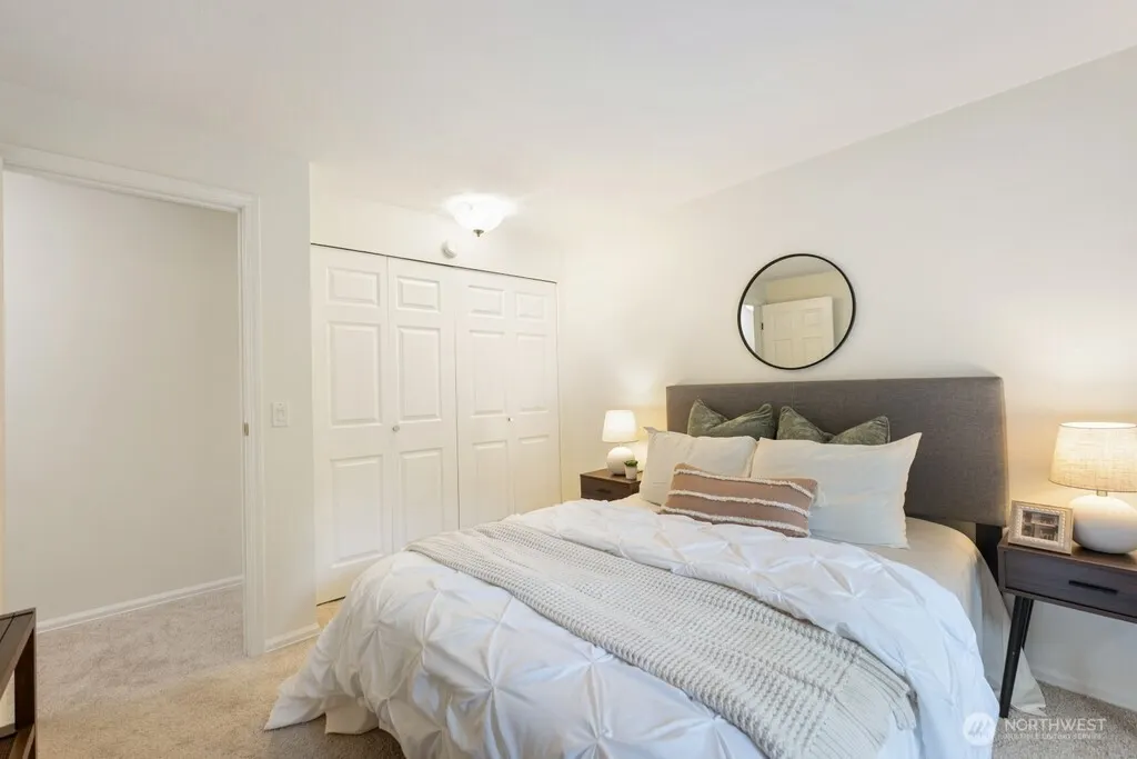 16817 NE 91st Street , Redmond, WA 98052
