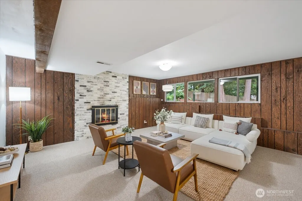 16817 NE 91st Street , Redmond, WA 98052