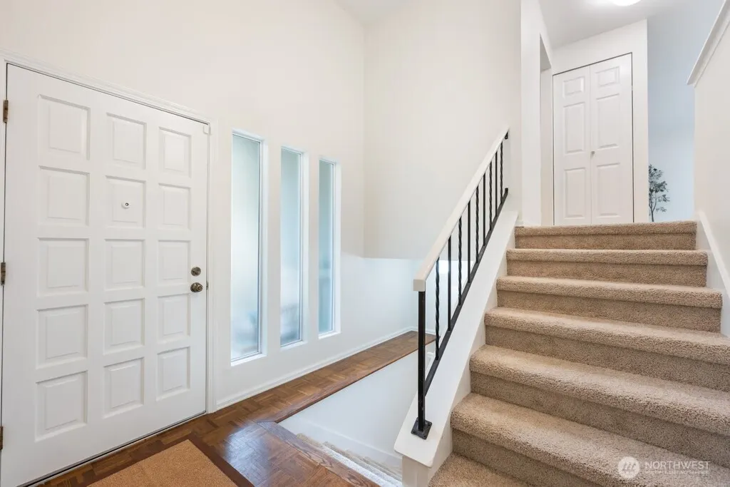 16817 NE 91st Street , Redmond, WA 98052