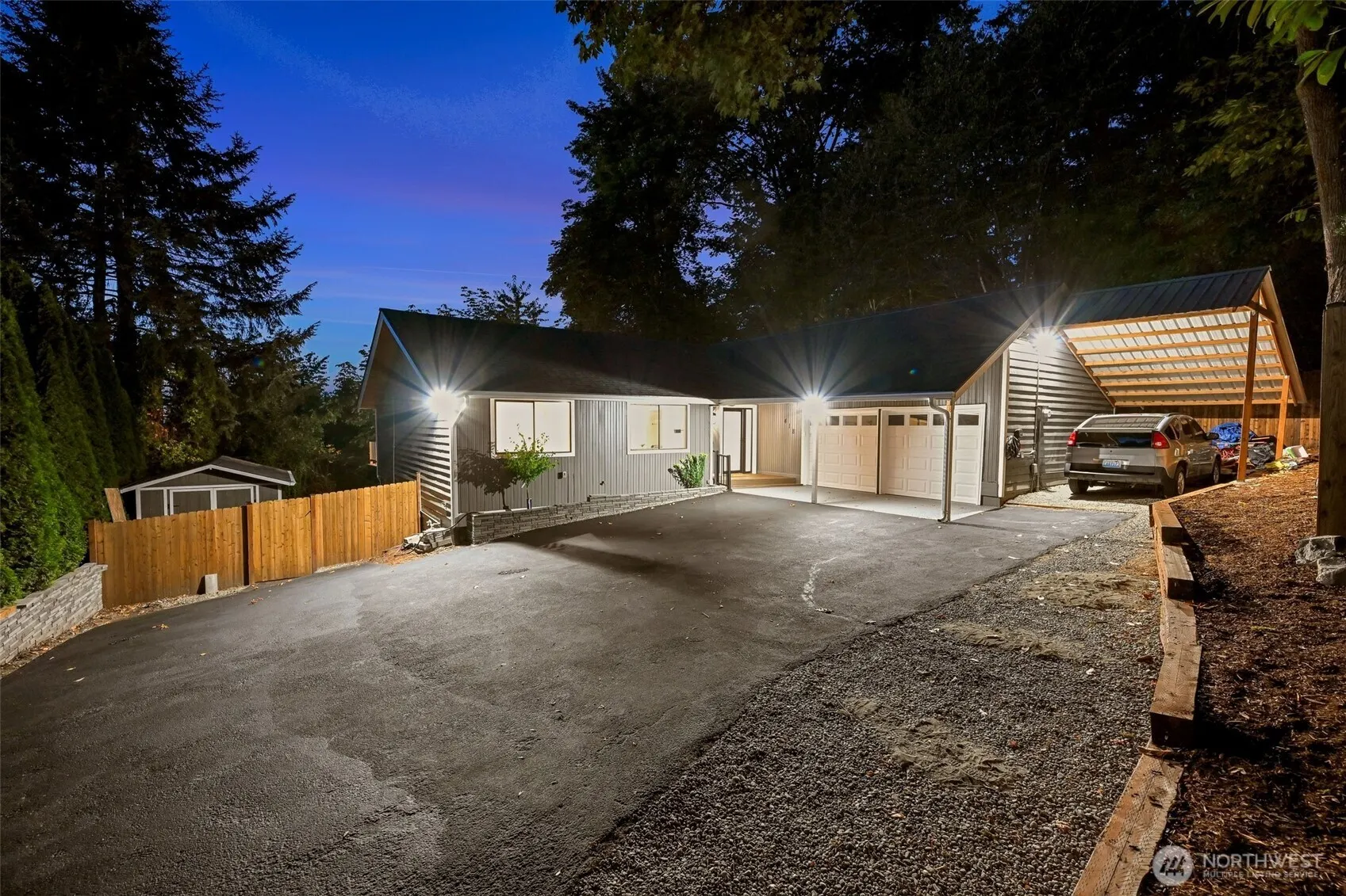 418 Kennebeck Avenue S, Kent, WA 98030