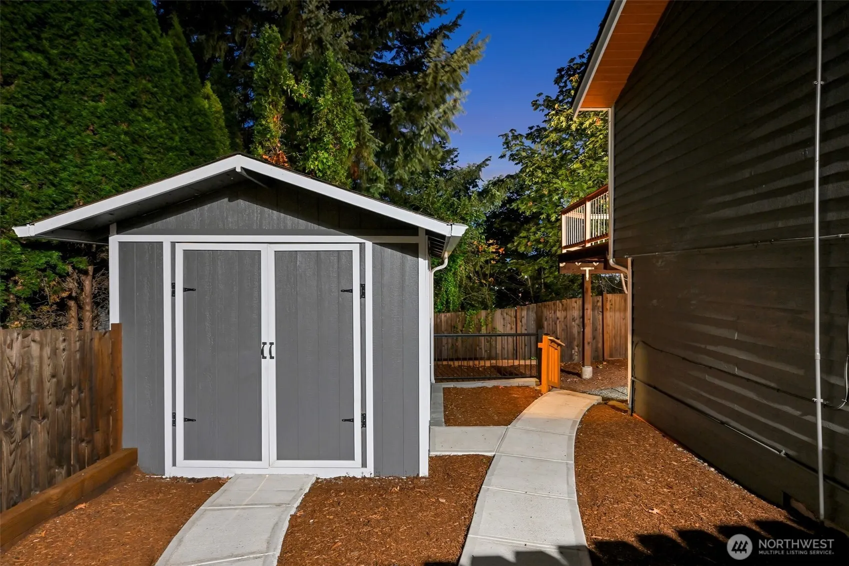 418 Kennebeck Avenue S, Kent, WA 98030