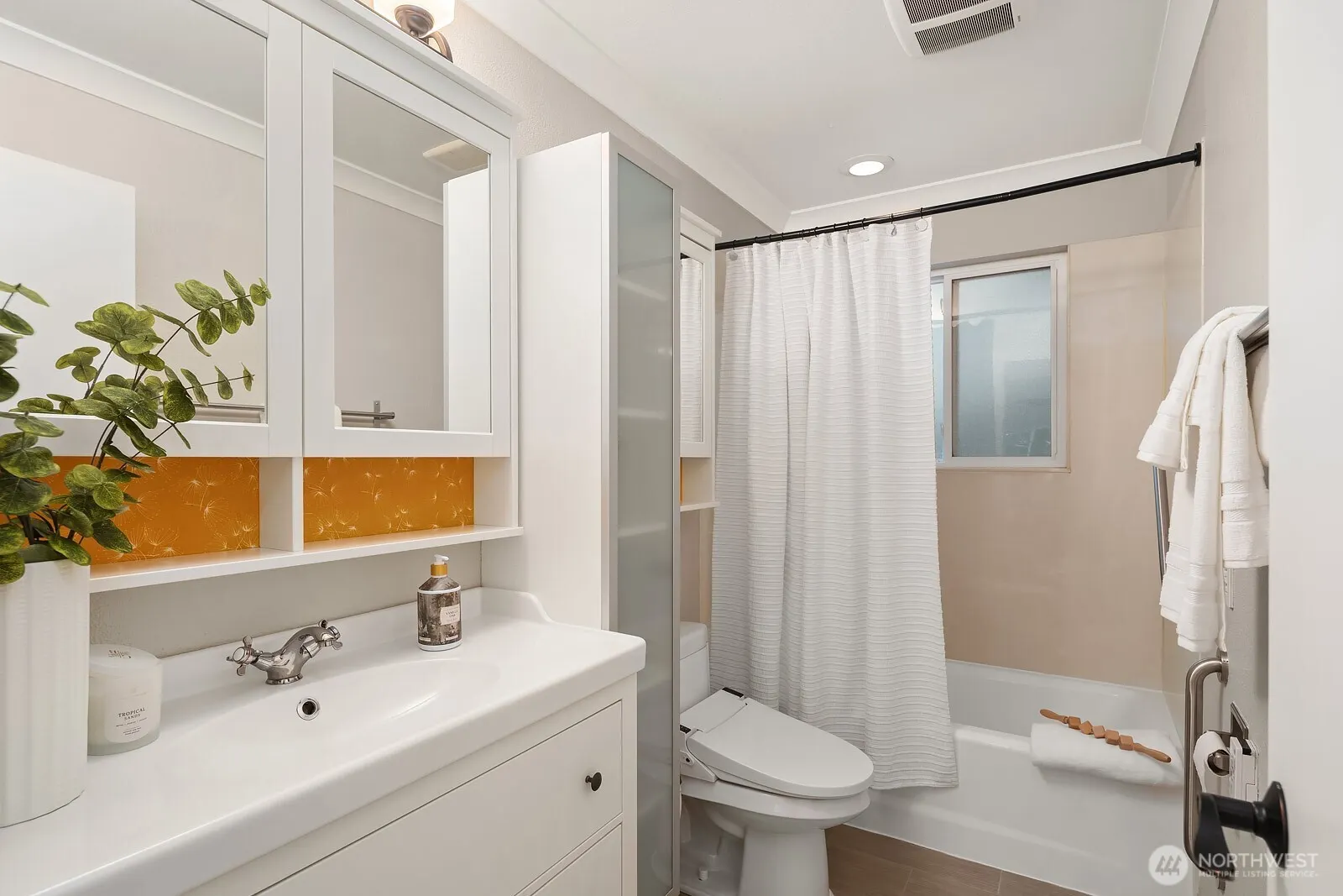 17306 NE 165th Street , Woodinville, WA 98072