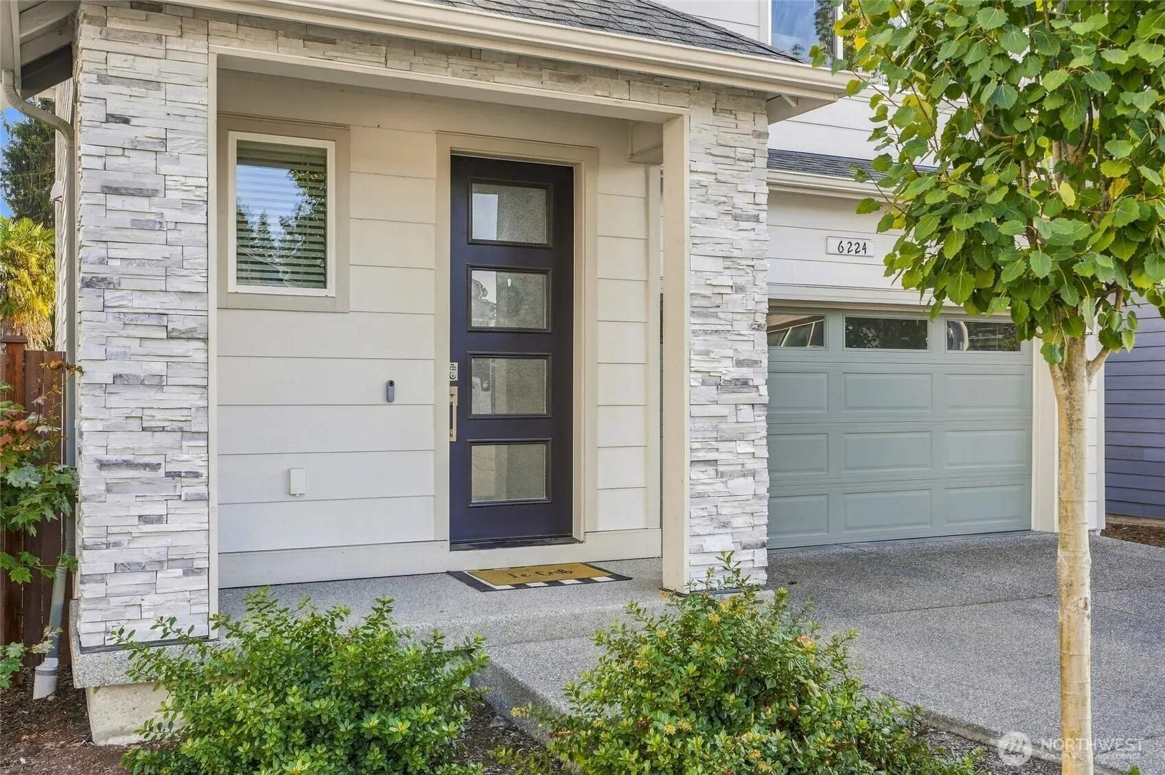 6224 206th Place SW , Lynnwood, WA 98036