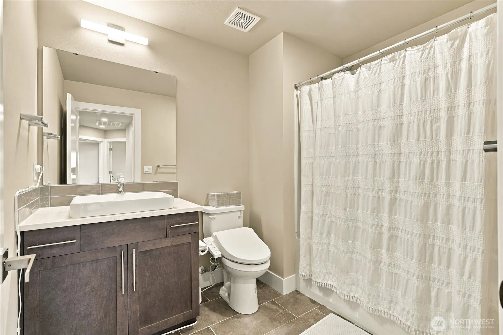 6224 206th Place SW , Lynnwood, WA 98036