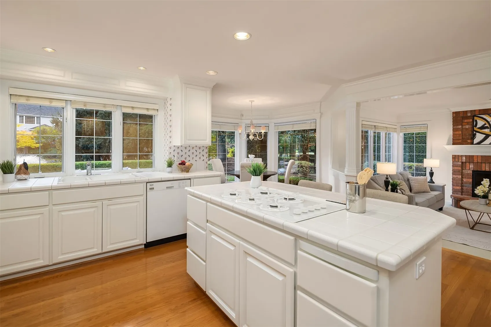 5684 Matterhorn Place NW, Issaquah, WA 98027