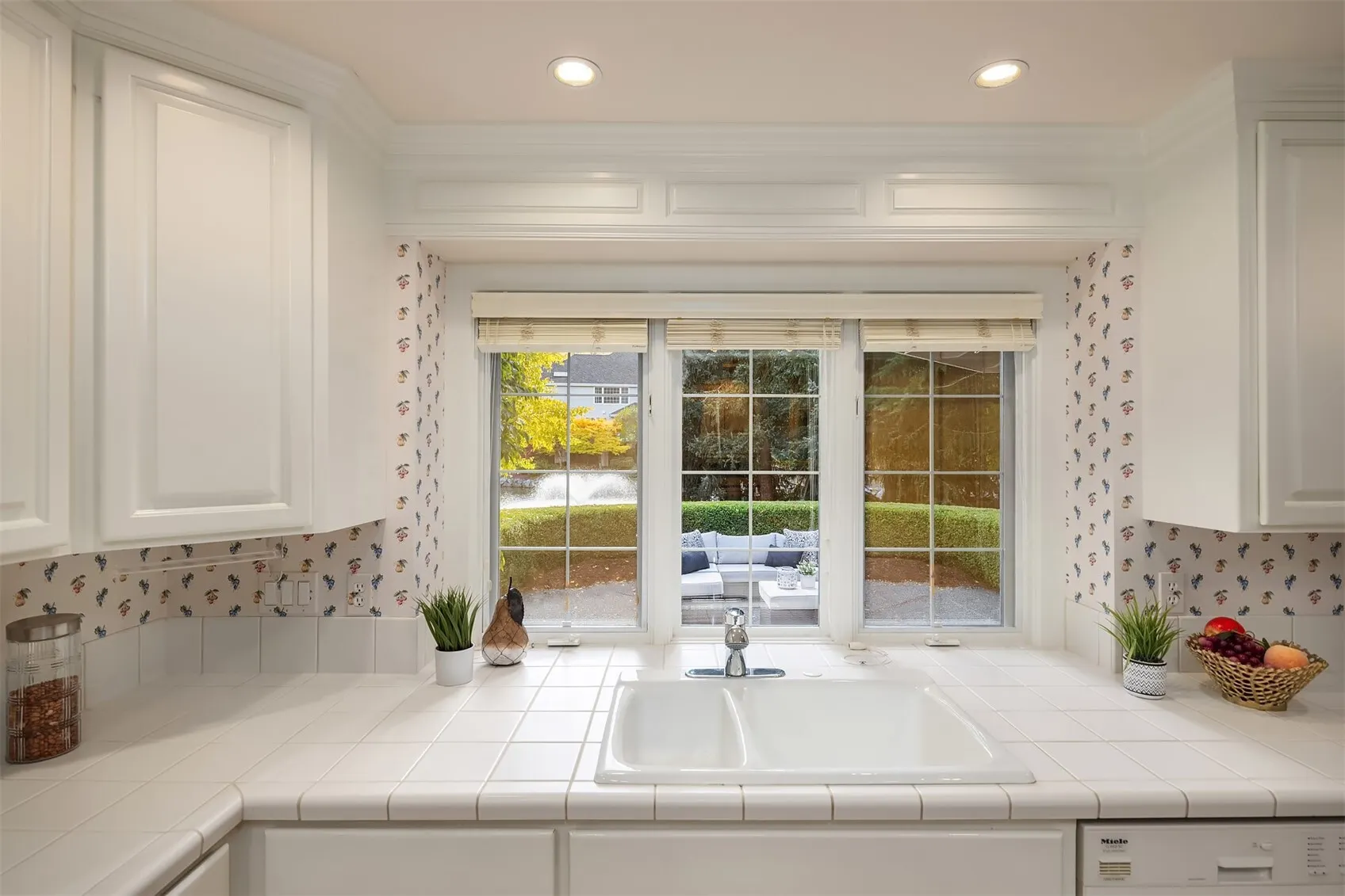 5684 Matterhorn Place NW, Issaquah, WA 98027