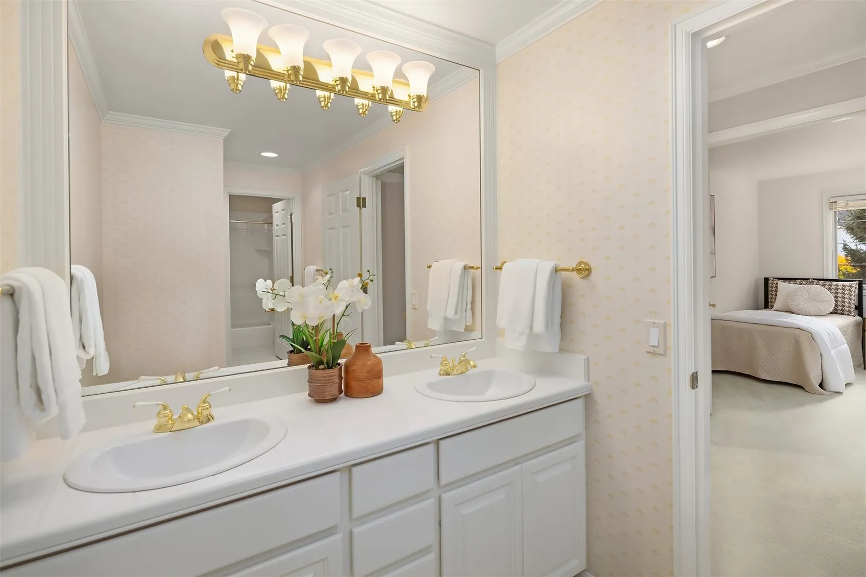 5684 Matterhorn Place NW, Issaquah, WA 98027