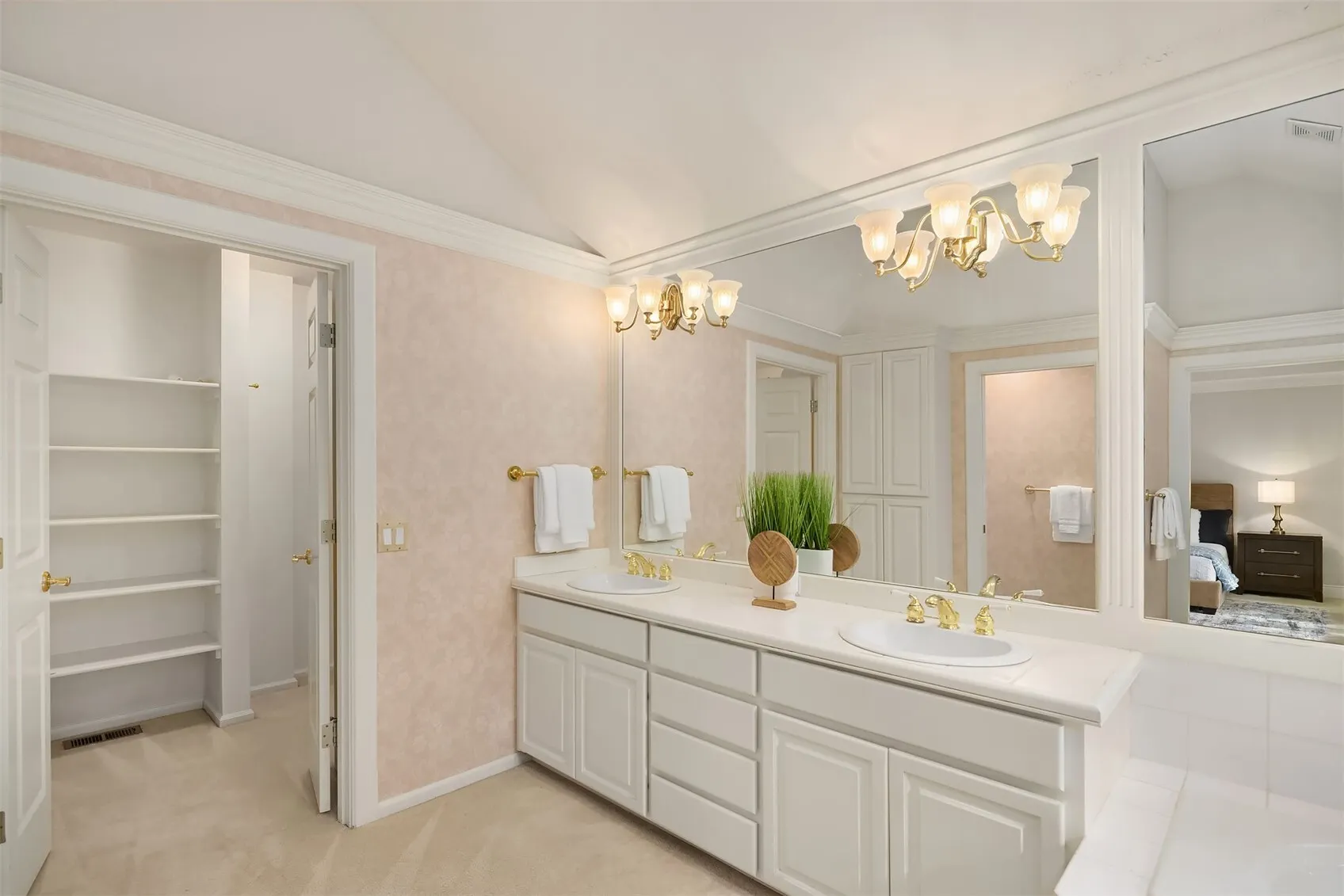 5684 Matterhorn Place NW, Issaquah, WA 98027