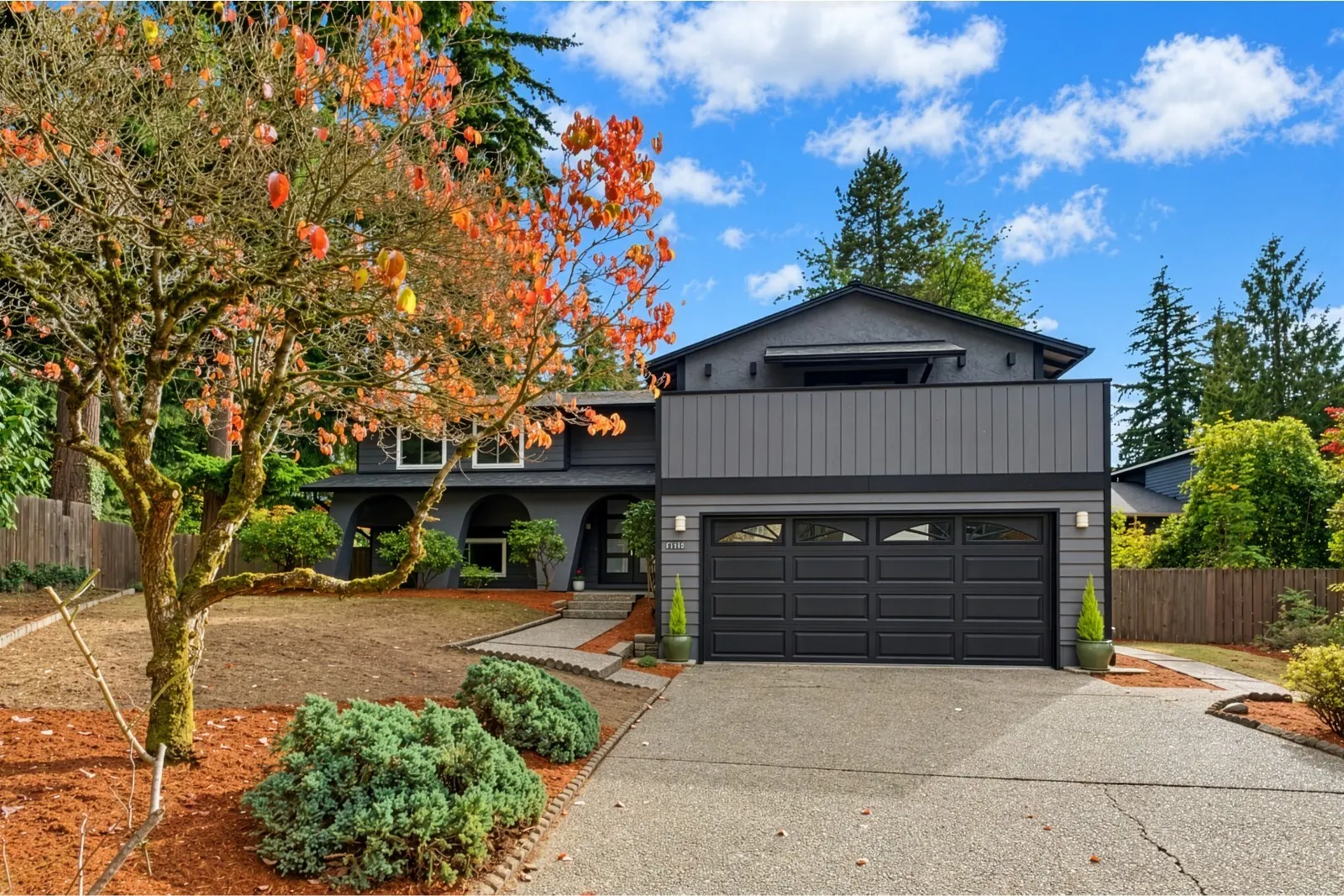 11315 NE 129th Court , Kirkland, WA 98034-6334