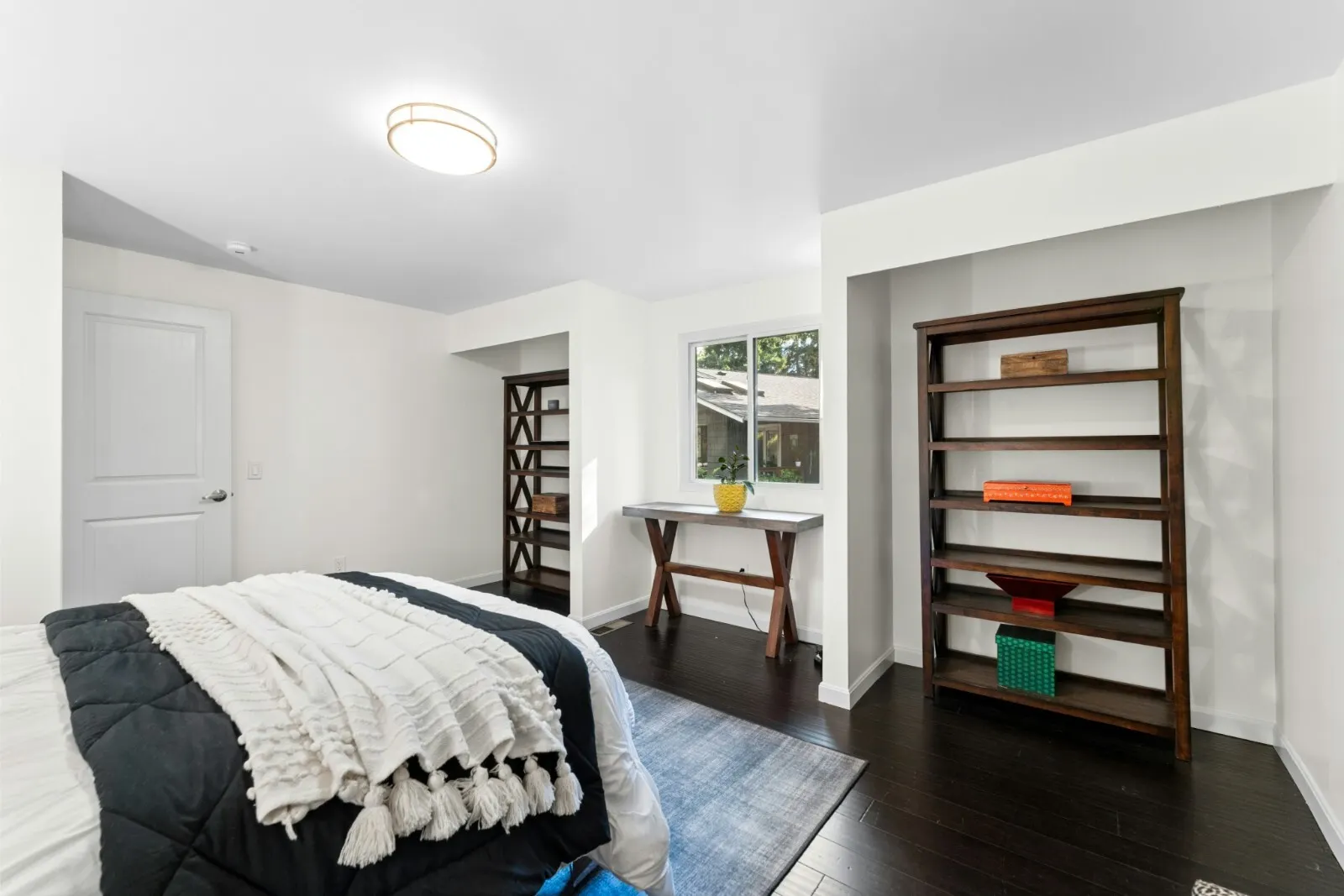 11315 NE 129th Court , Kirkland, WA 98034-6334