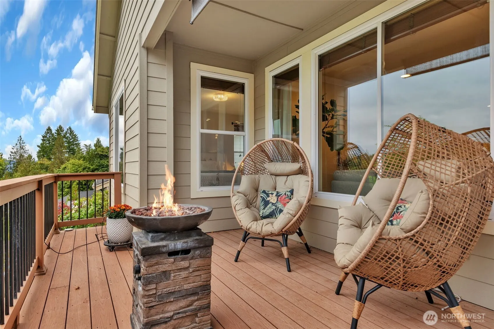 12435 243rd Terrace NE, Redmond, WA 98053-5760