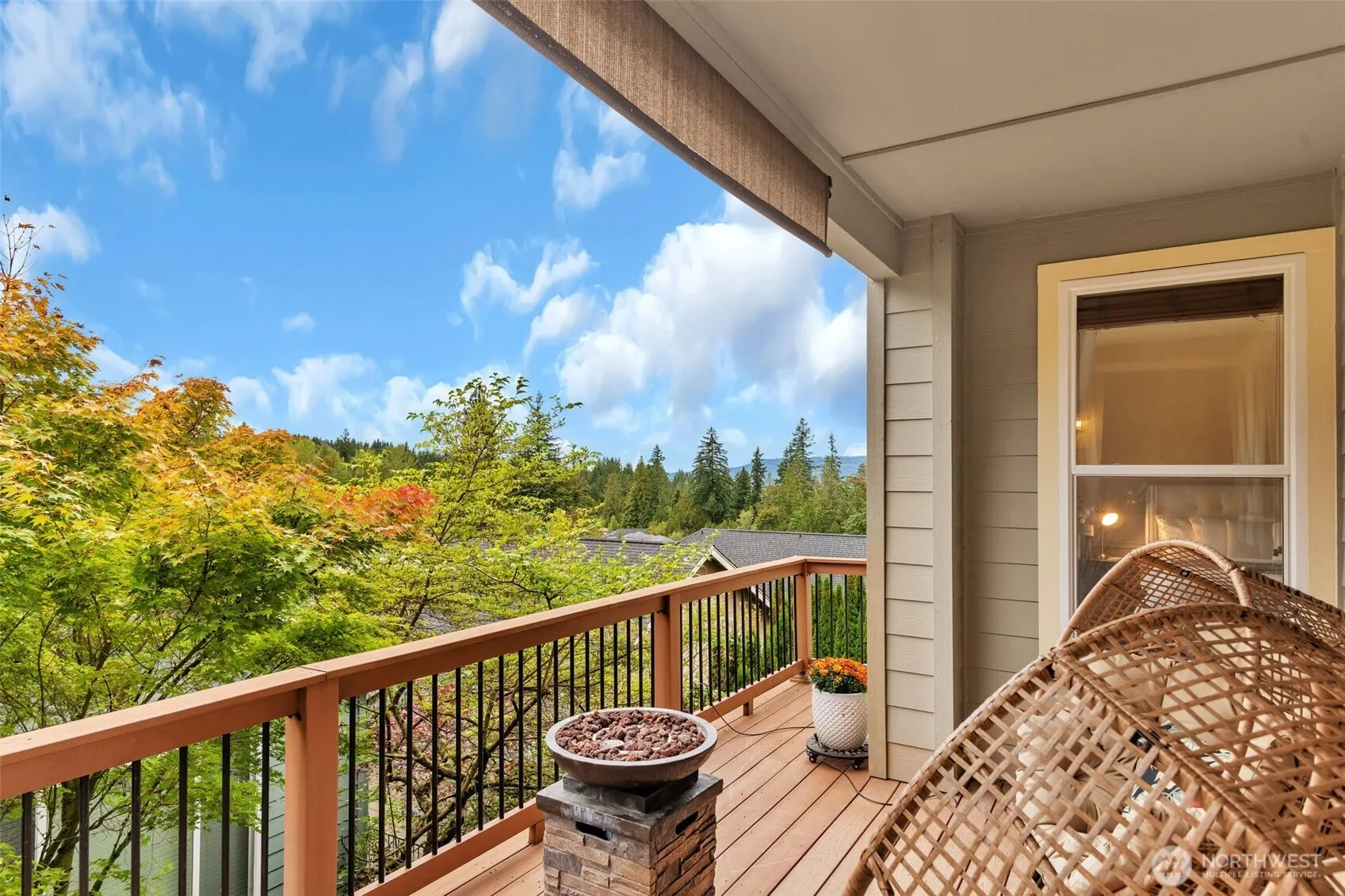 12435 243rd Terrace NE, Redmond, WA 98053-5760
