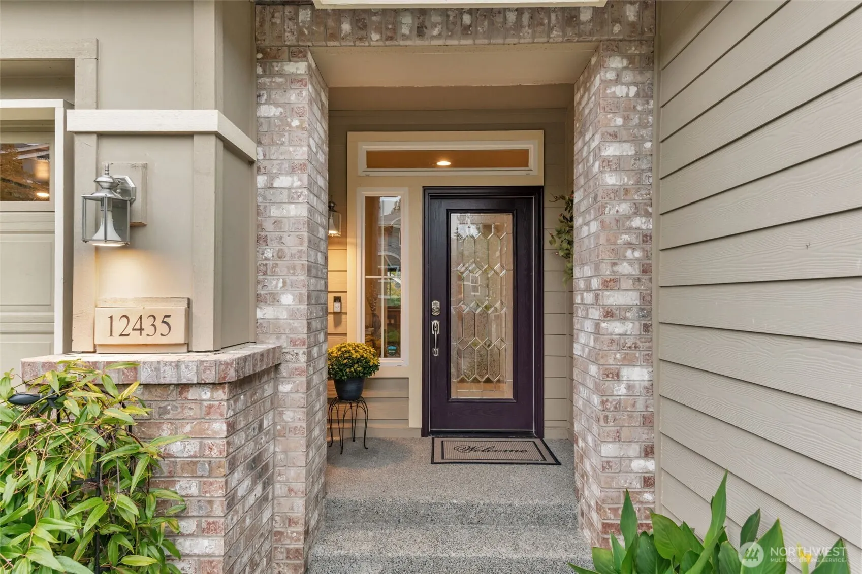 12435 243rd Terrace NE, Redmond, WA 98053-5760