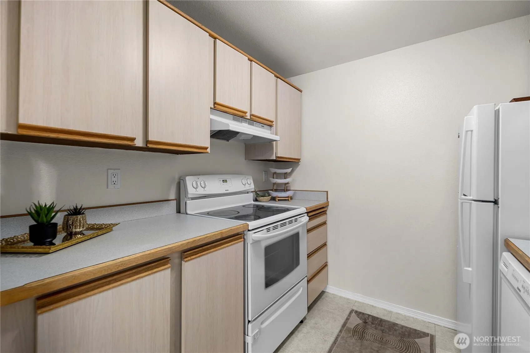 4709 176th Street SW #C10, Lynnwood, WA 98037
