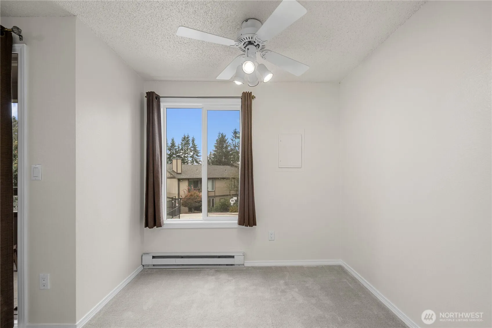 4709 176th Street SW #C10, Lynnwood, WA 98037
