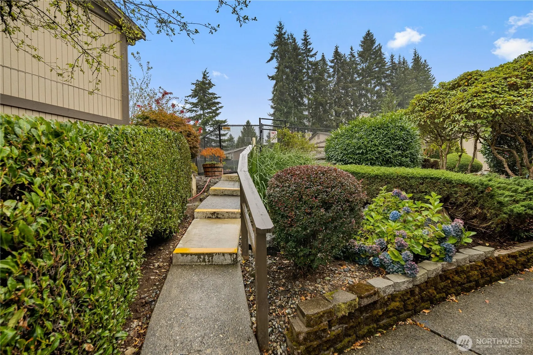 4709 176th Street SW #C10, Lynnwood, WA 98037