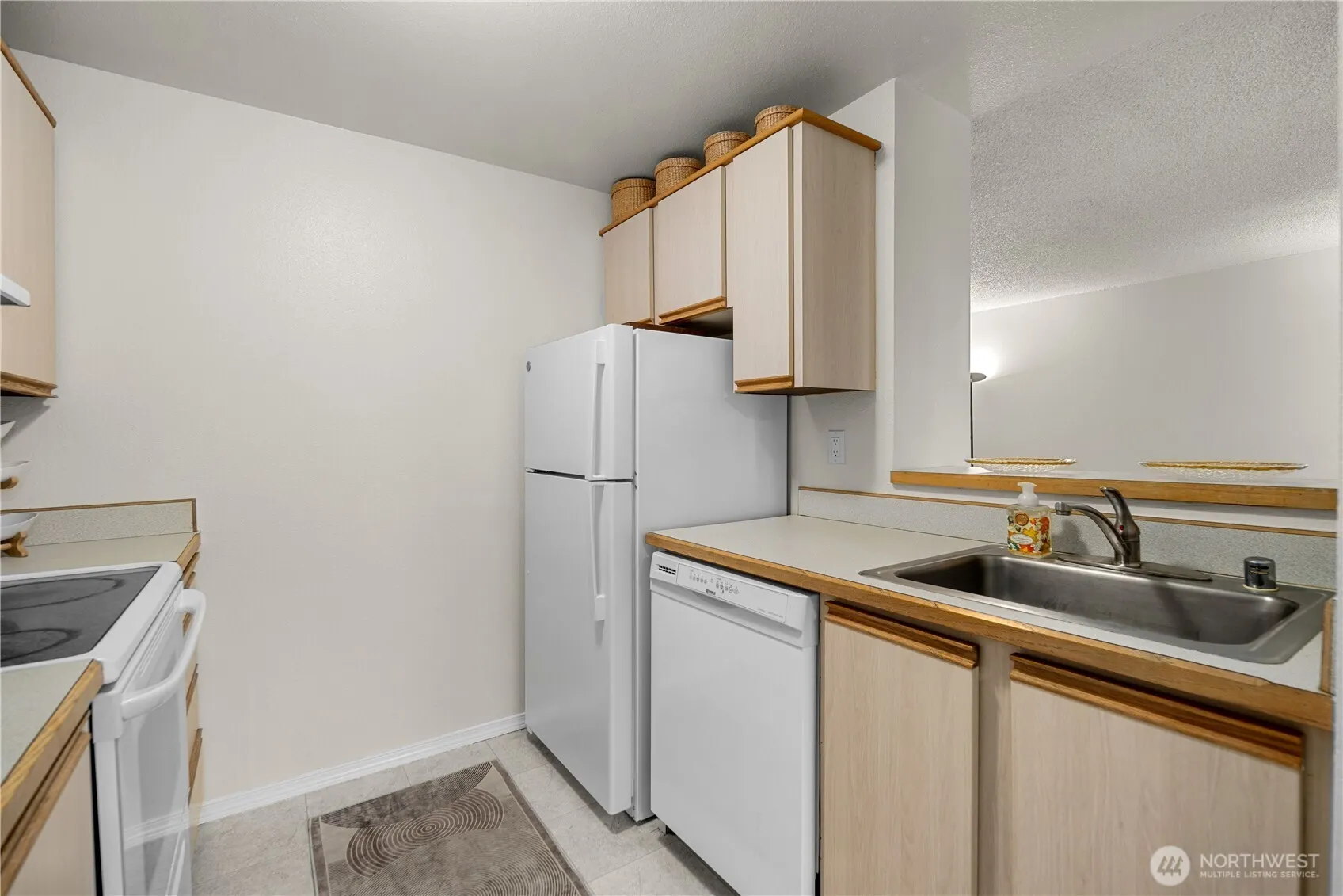 4709 176th Street SW #C10, Lynnwood, WA 98037
