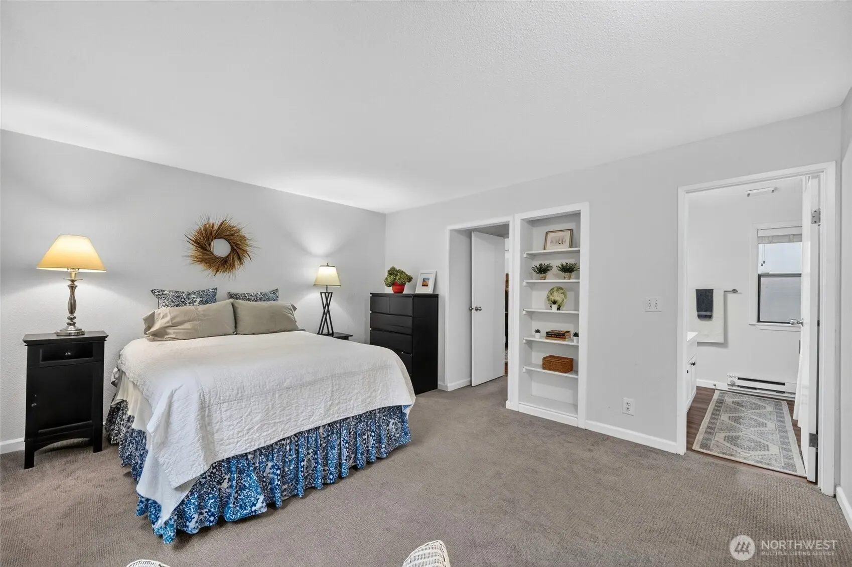 10410 NE 32nd Place #D-104, Bellevue, WA 98004