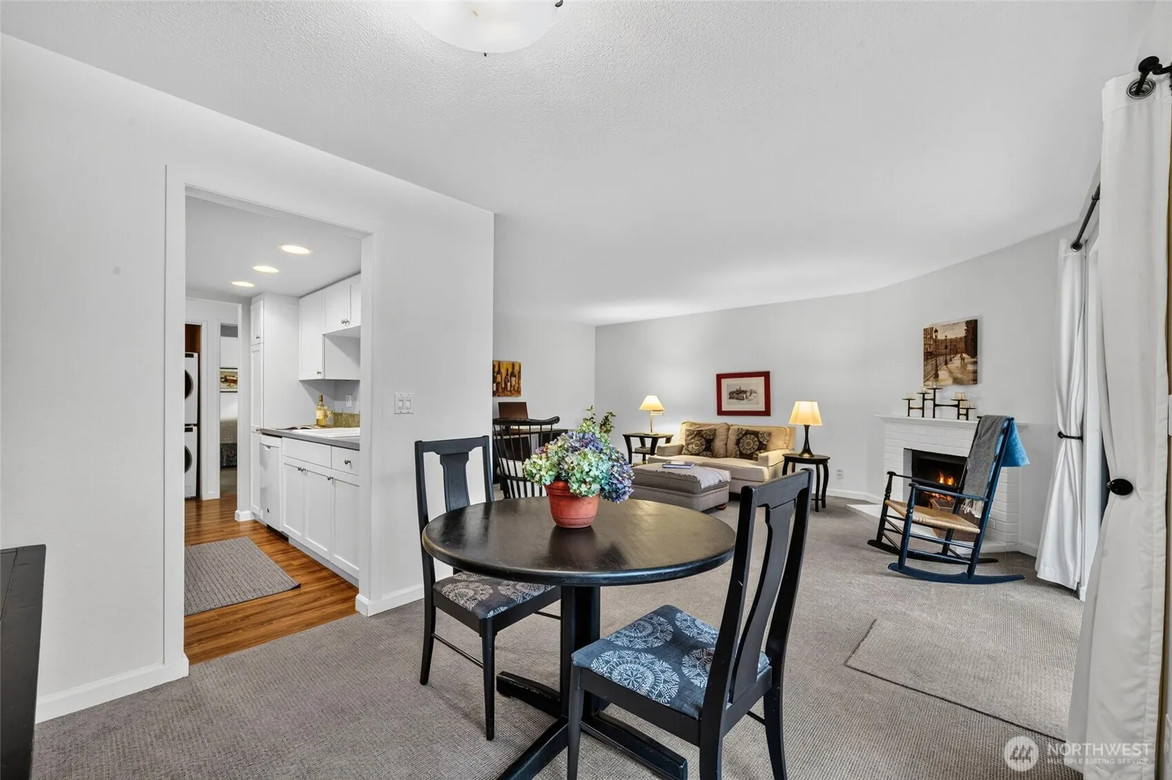 10410 NE 32nd Place #D-104, Bellevue, WA 98004