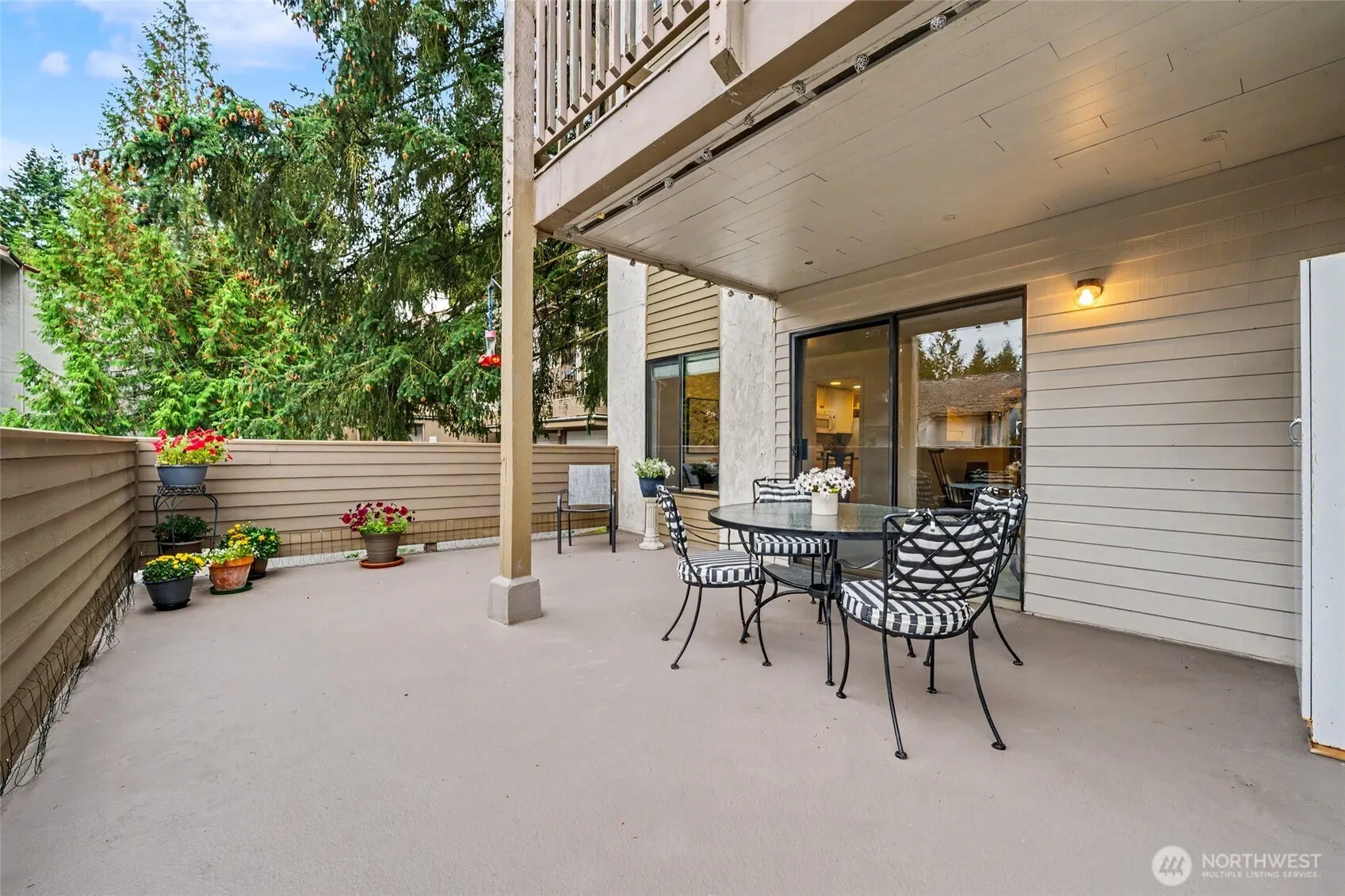 10410 NE 32nd Place #D-104, Bellevue, WA 98004