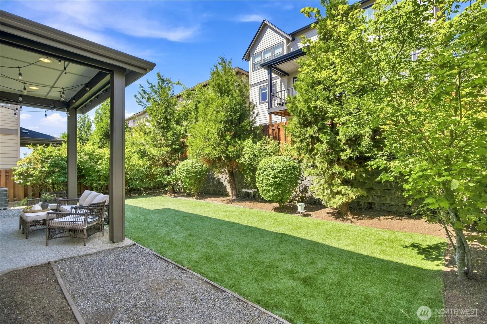 22962 SE 20th Street , Sammamish, WA 98075