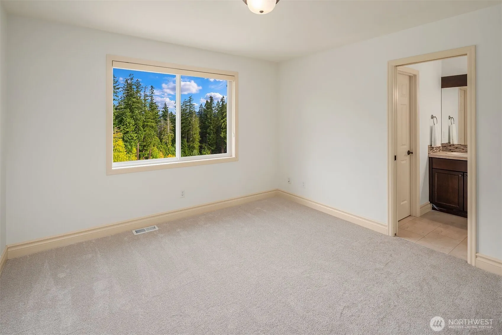 1610 273rd Place SE, Sammamish, WA 98075