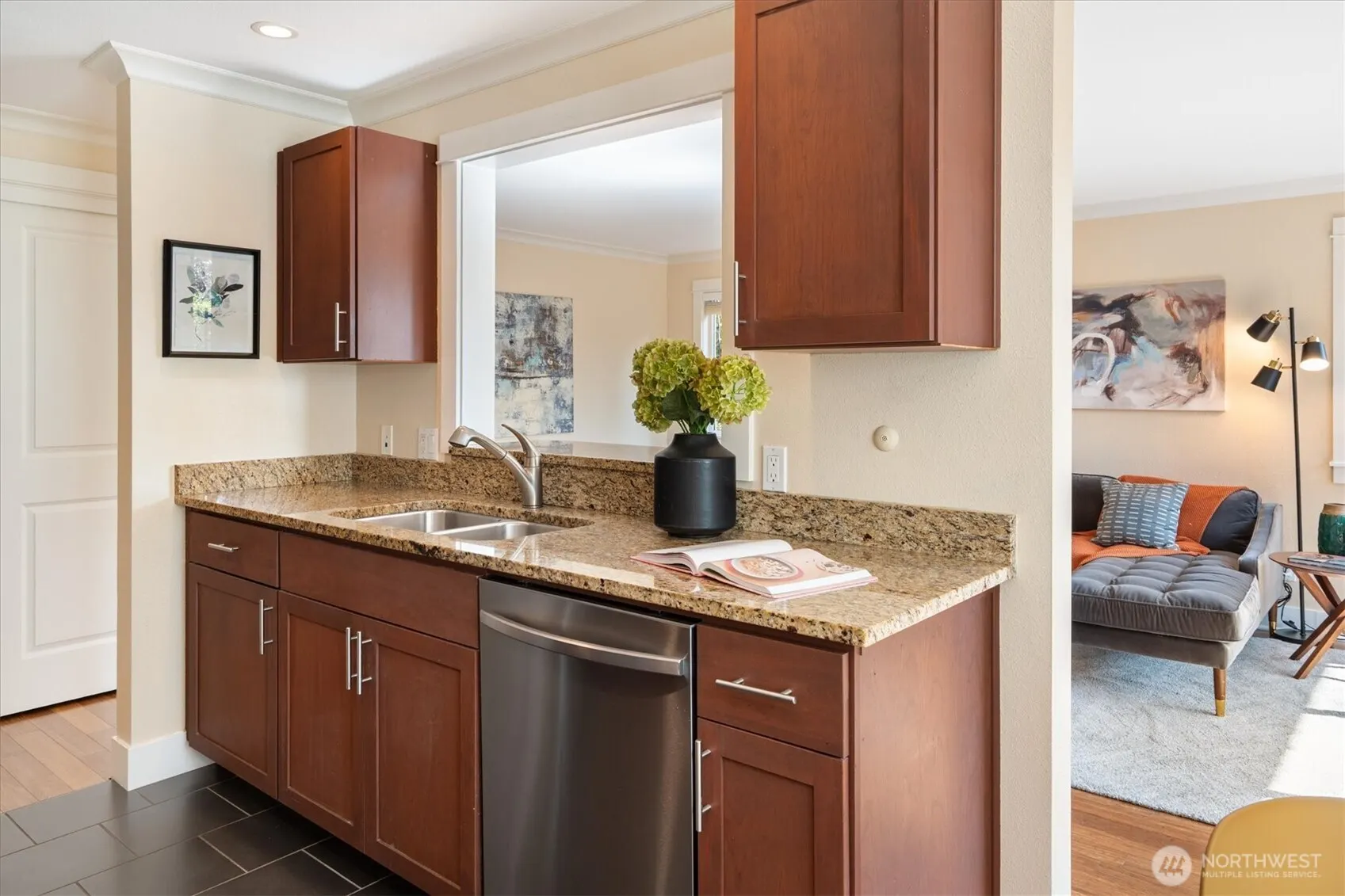 2830 NW 56th Street #101, Seattle, WA 98107