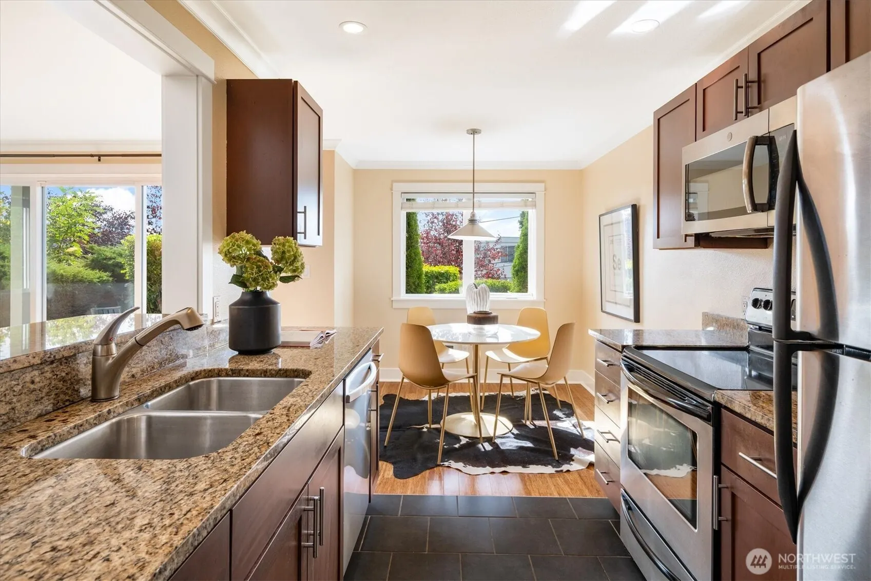 2830 NW 56th Street #101, Seattle, WA 98107