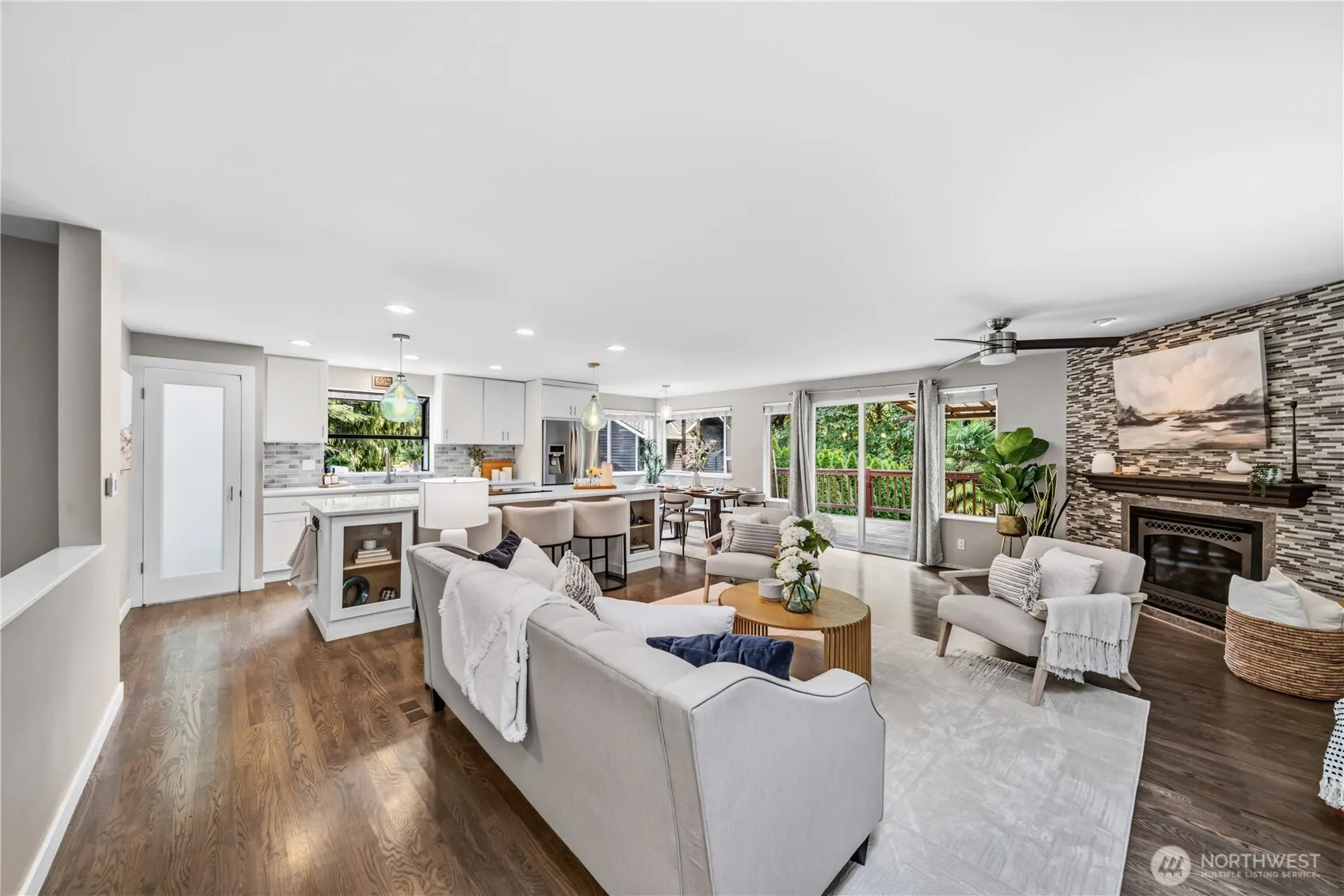14327 NE 84th Court , Redmond, WA 98052