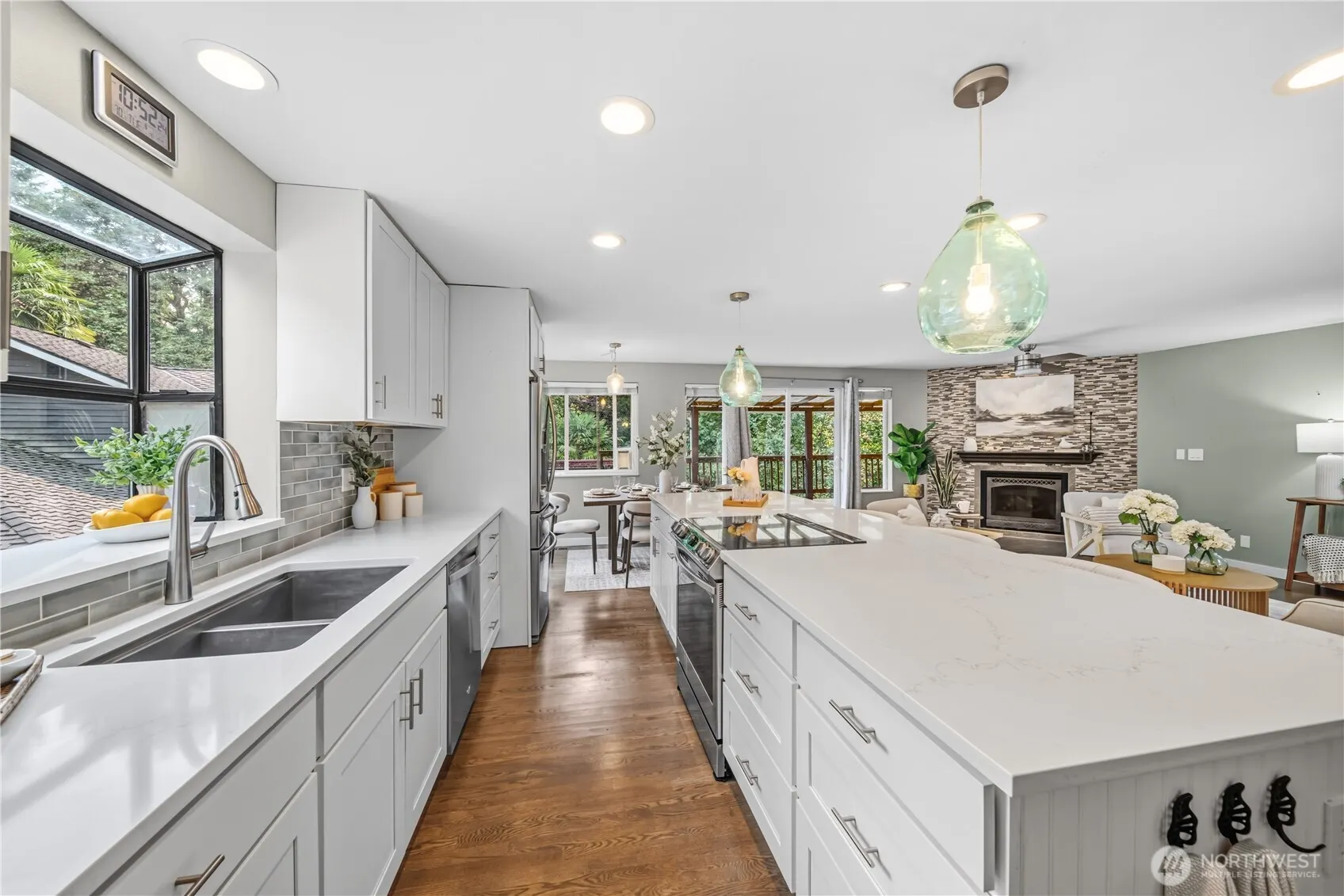 14327 NE 84th Court , Redmond, WA 98052