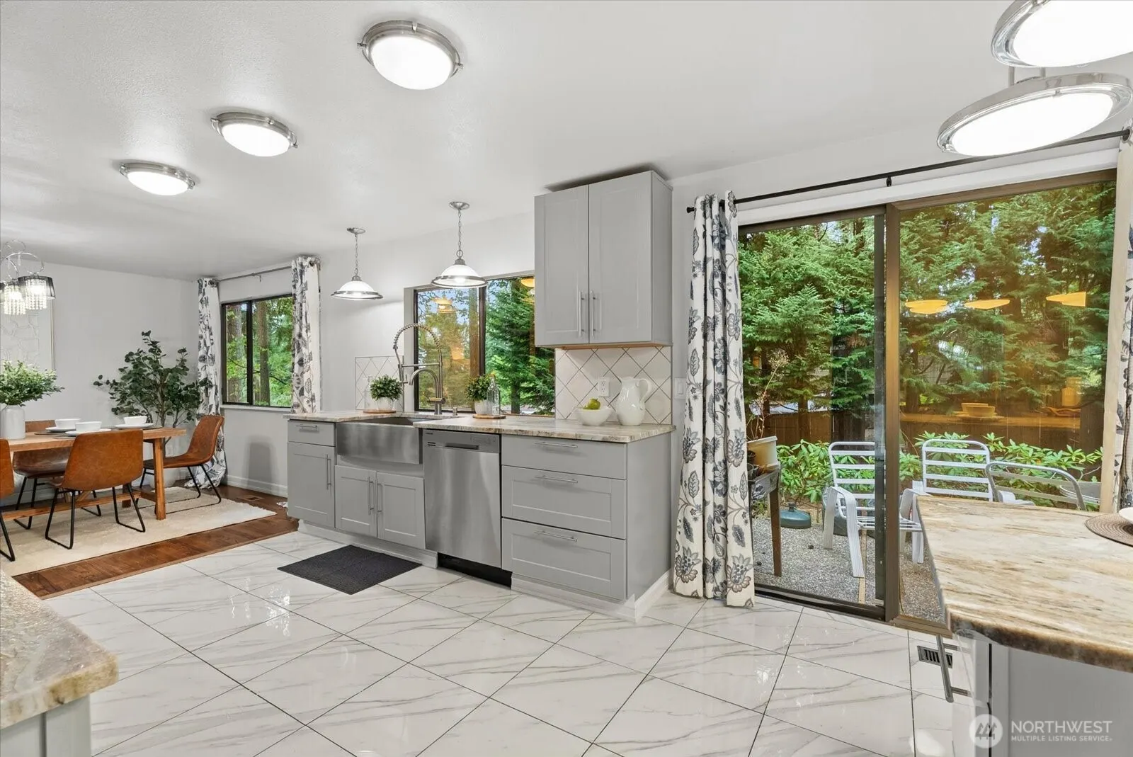 4220 159th Avenue SE, Bellevue, WA 98006