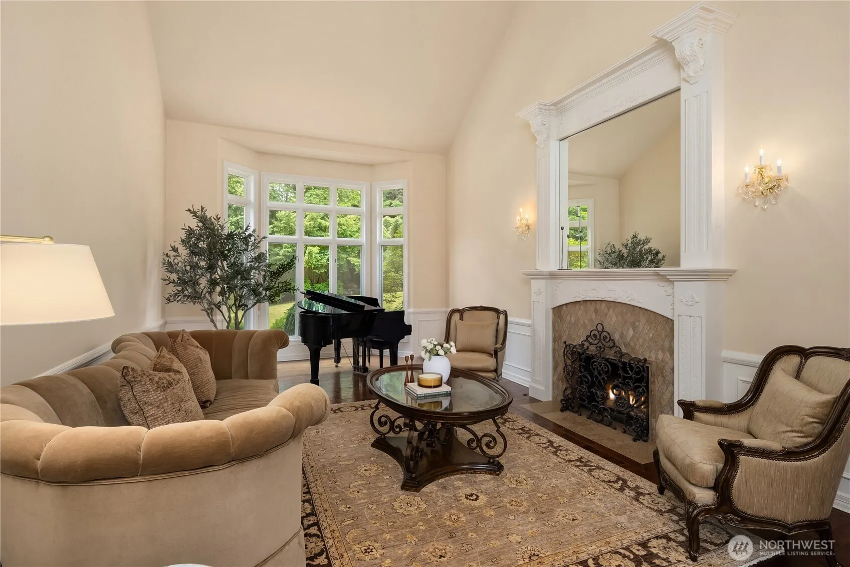 20450 NE 71st Street , Redmond, WA 98053-4725