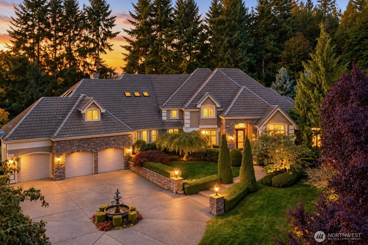 20450 NE 71st Street , Redmond, WA 98053-4725