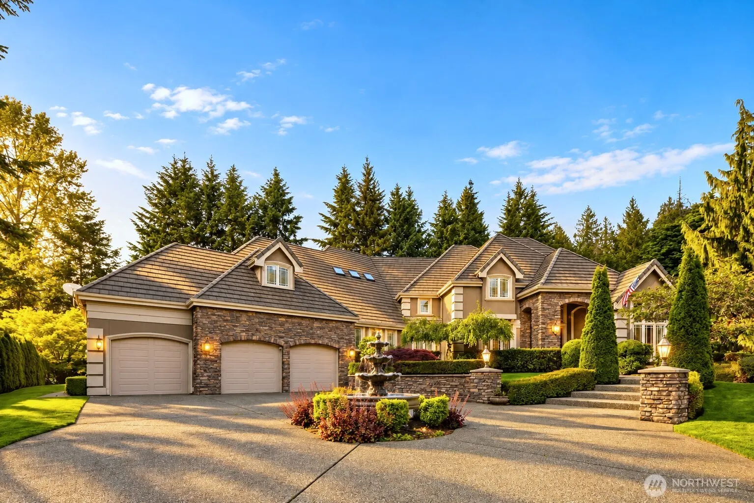 20450 NE 71st Street , Redmond, WA 98053-4725