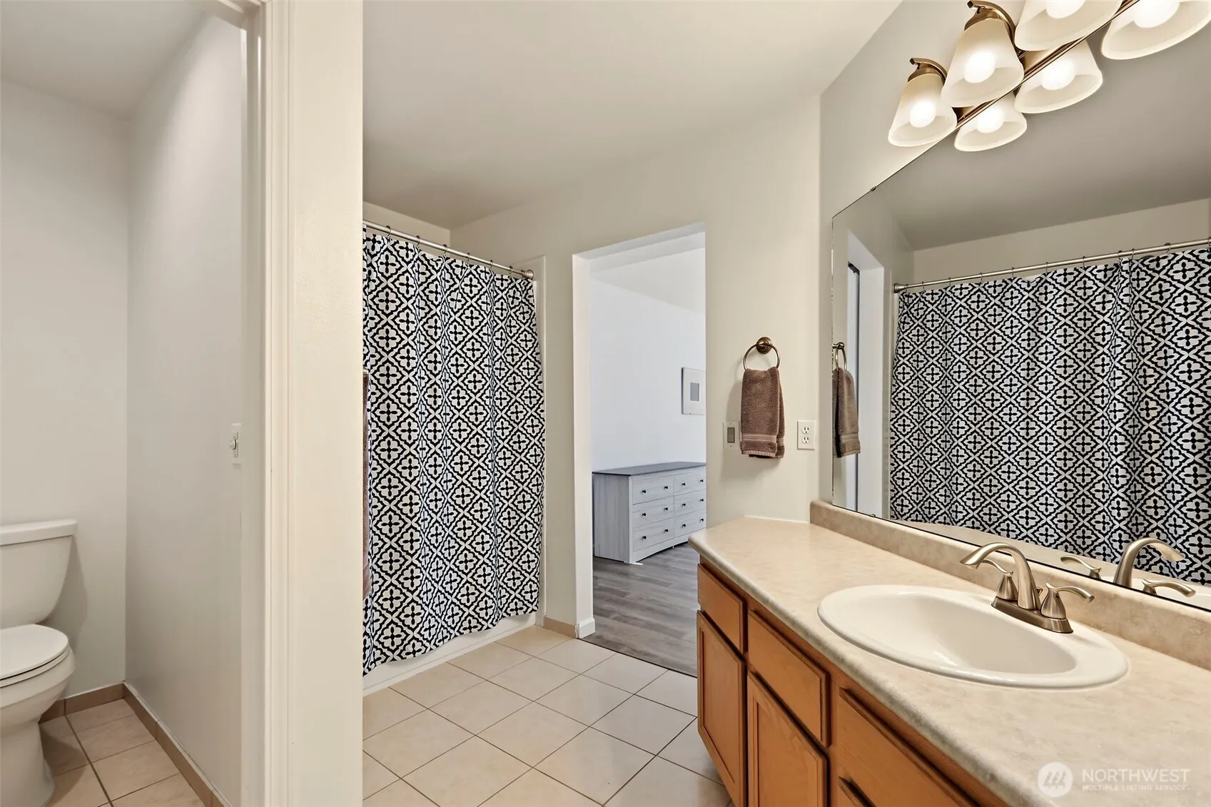 11502 SE 221st Place , Kent, WA 98031