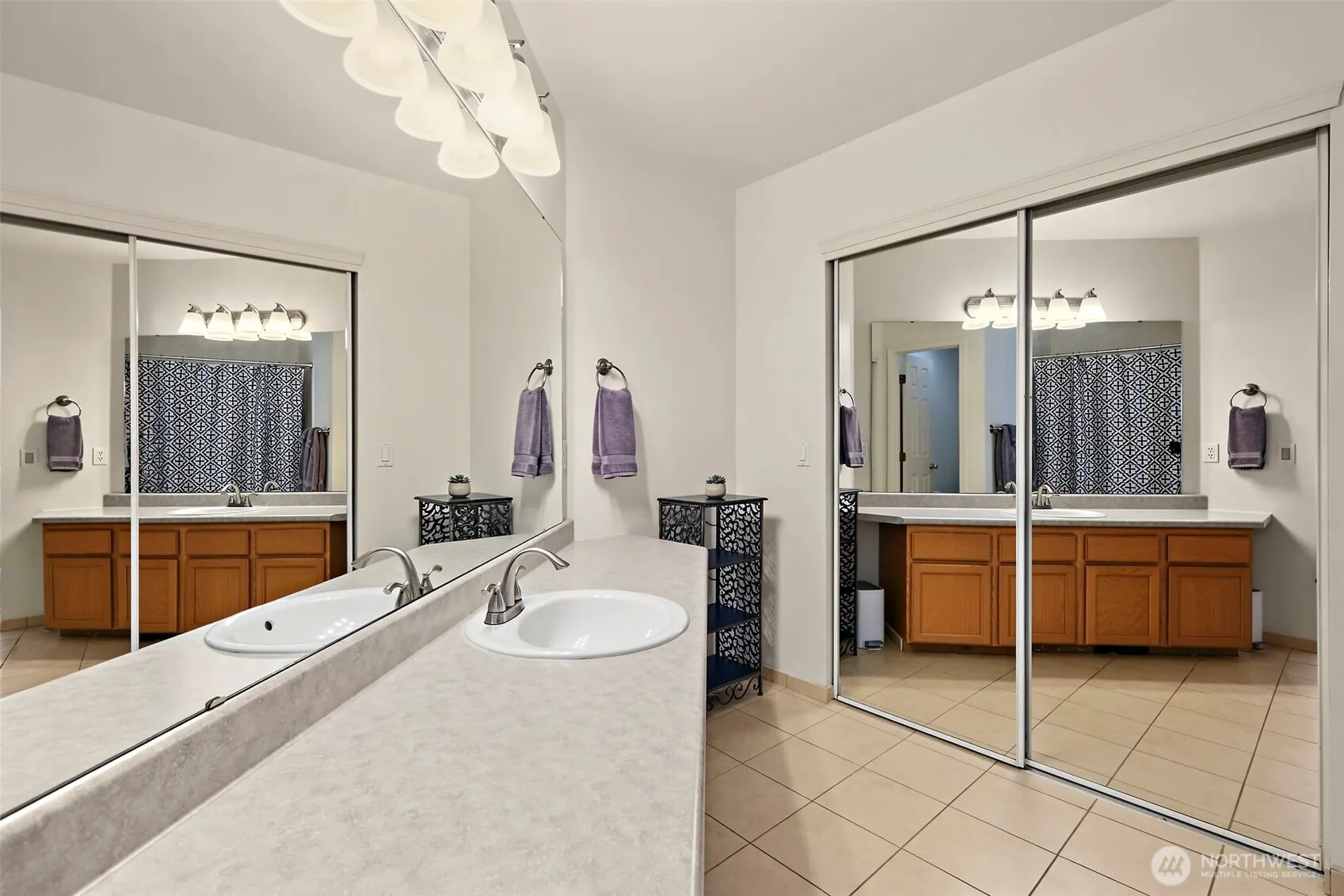 11502 SE 221st Place , Kent, WA 98031
