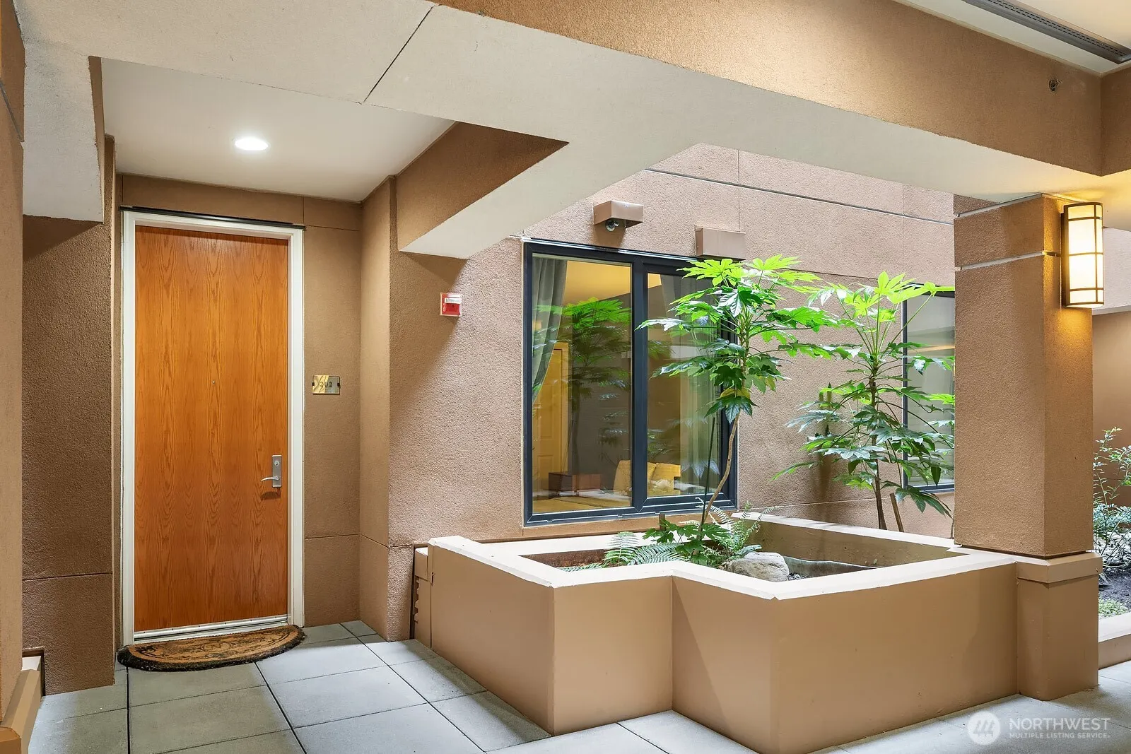10047 NE Main Street NE #202, Bellevue, WA 98004