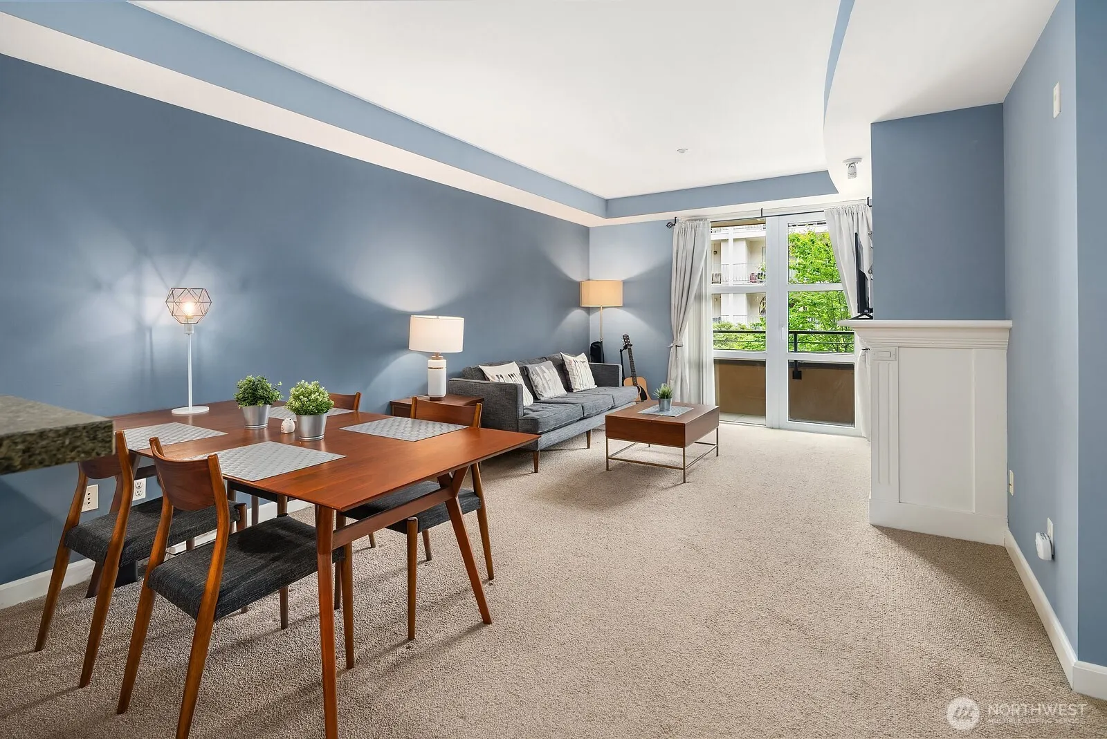 10047 NE Main Street NE #202, Bellevue, WA 98004