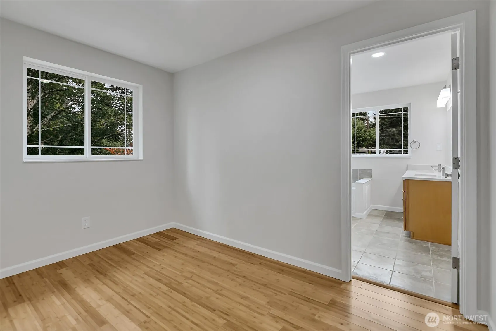 15724 king Place #A, Lynnwood, WA 98087