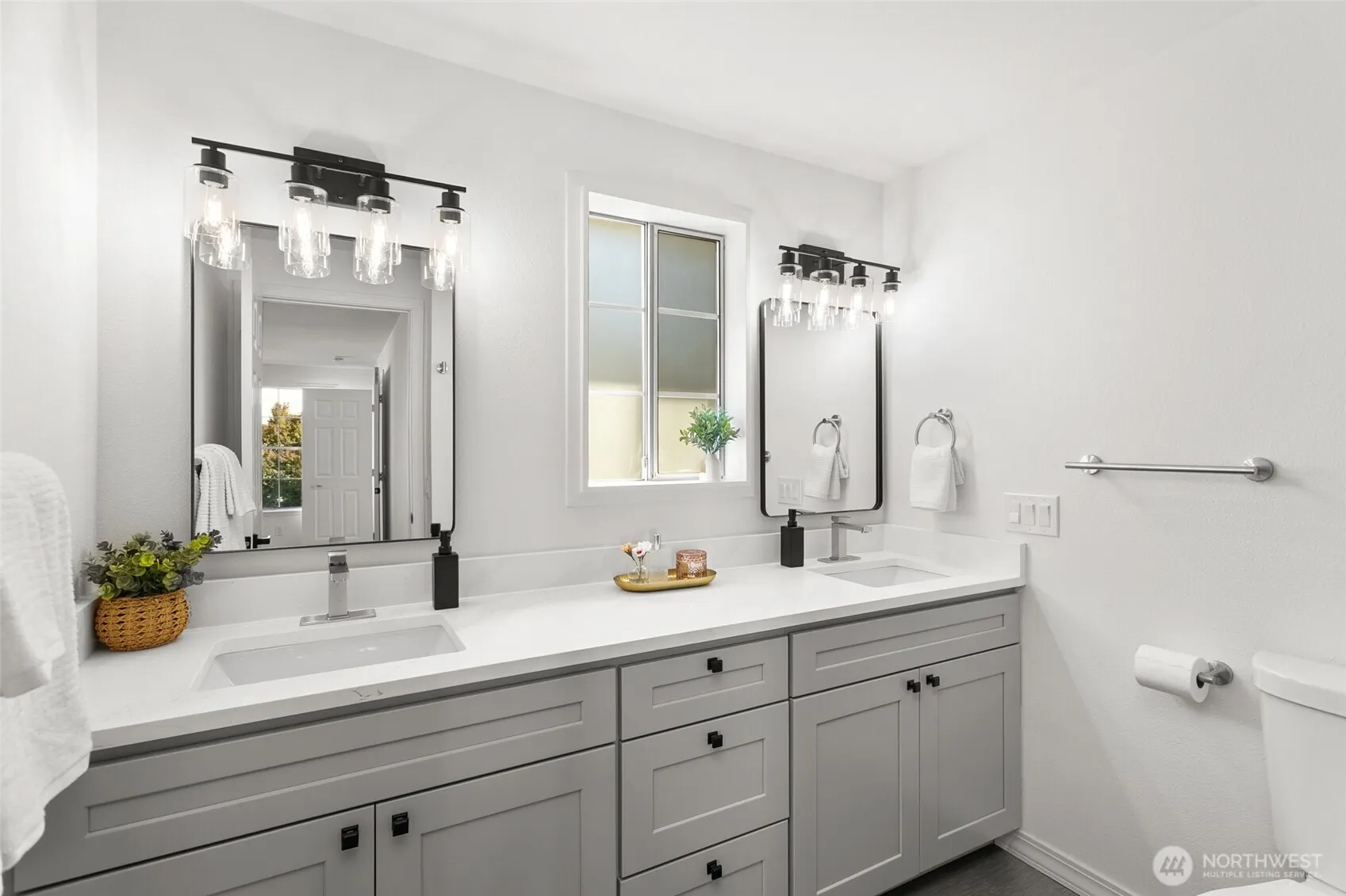 10236 NE 129th Lane , Kirkland, WA 98034