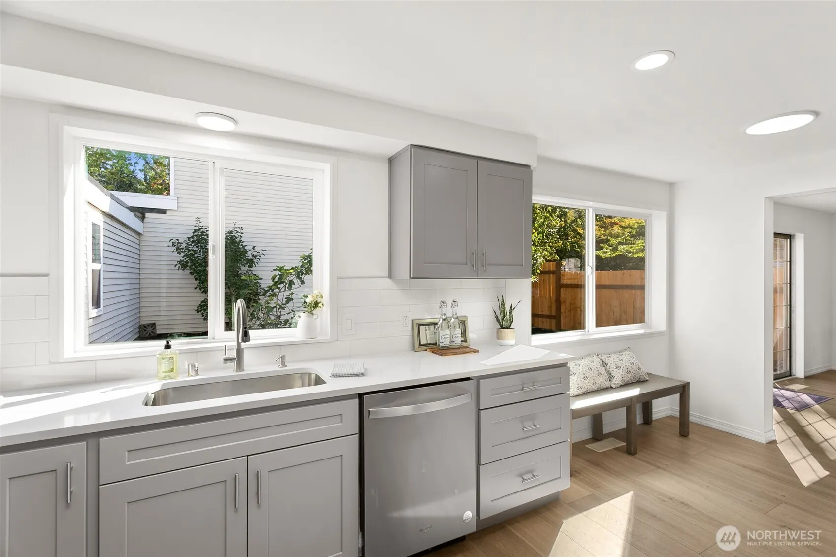 10236 NE 129th Lane , Kirkland, WA 98034
